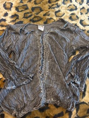 India Boutique Gray Crinkled Button-Front Cardigan